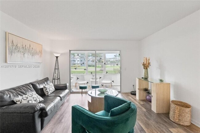 Foto del edificio - 12750 SW 4th Ct