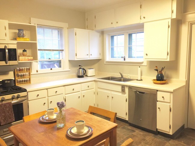 kitchen - 3534 Clay St