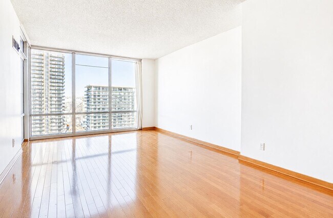 Foto del edificio - 1 Shore Ln