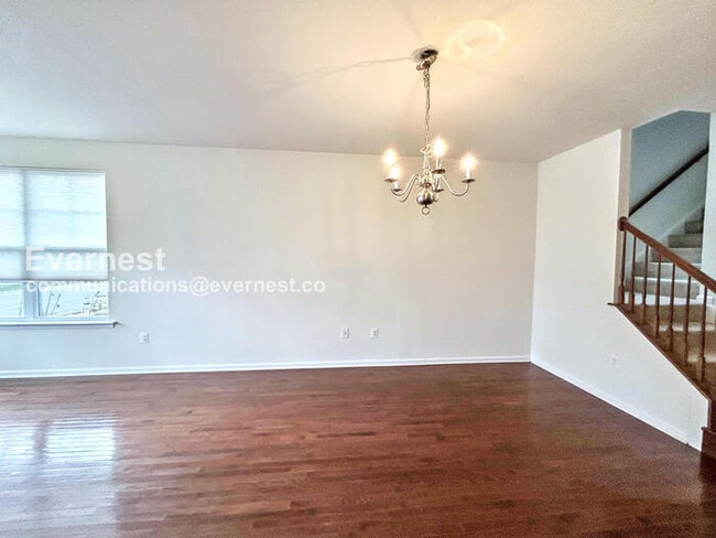 Building Photo - 43 Shepherds Hook Way