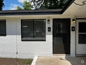 Building Photo - 1501 8th Ave