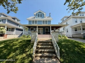 Building Photo - 406 3rd Ave