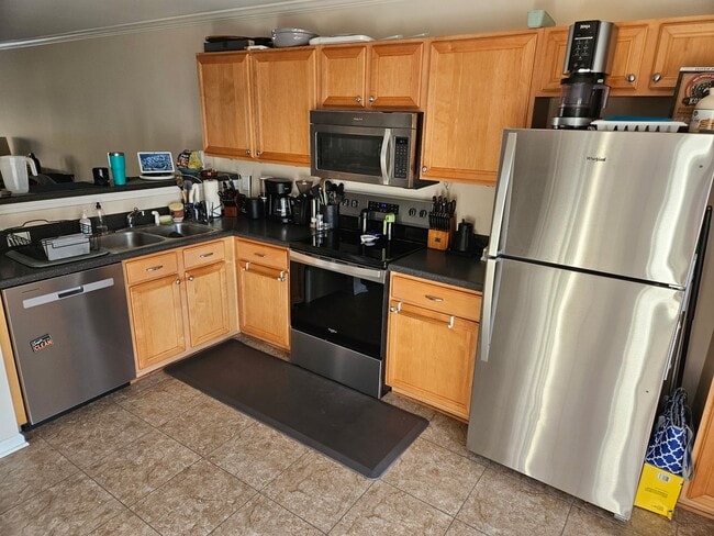 Foto del edificio - Darling 2br/3.5 townhome in Brier Creek! O...