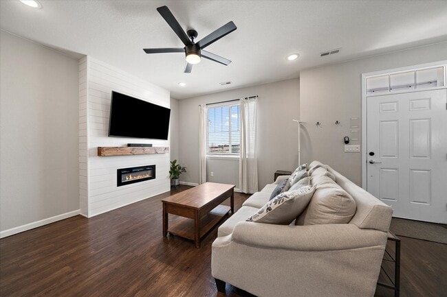 Living room - 16836 E 118th Dr