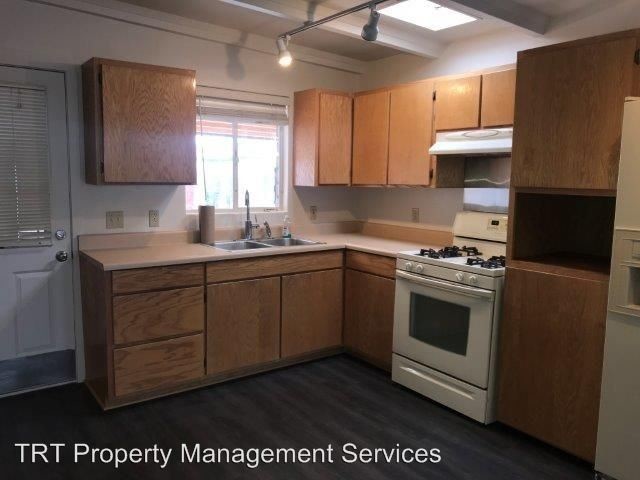 Foto del edificio - 1304-1306 N Roberts Way