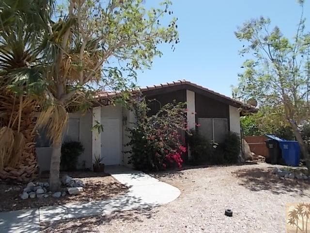 Building Photo - 9774 Palm Dr