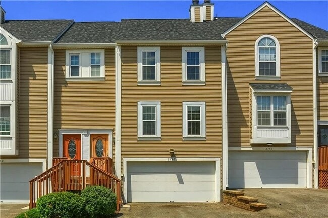 Building Photo - 2748 Hunters Point Dr