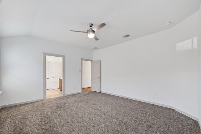 Building Photo - 2920 Stamford Hl Ln