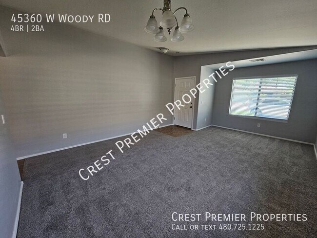 Foto del edificio - 45360 W Woody Rd