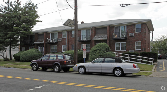 Building Photo - Heritage Garden Apartments