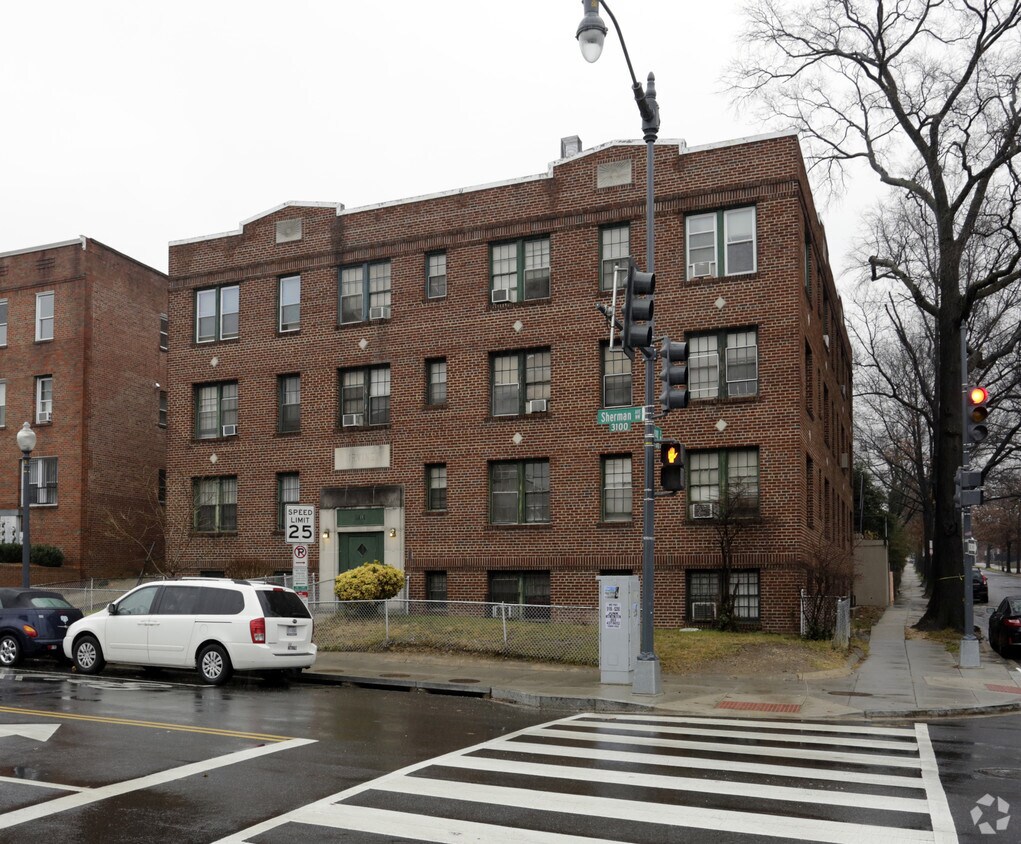 Foto del edificio - 3101 Sherman Ave NW