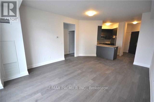 Building Photo - 25 Fontenay Ct