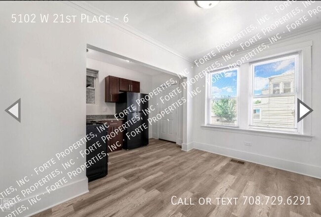 Building Photo - 5102 W 21st Pl