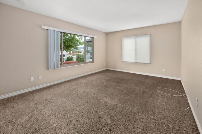 Foto del edificio - Single Family House One Level