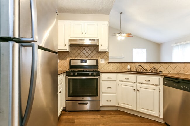 Foto del edificio - 31 Hickory Ridge