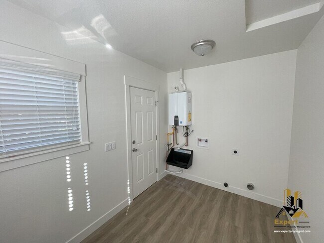 Foto del edificio - 617 Forbes Ave