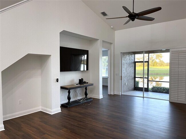 Foto del edificio - 2946 Mission Lakes Dr