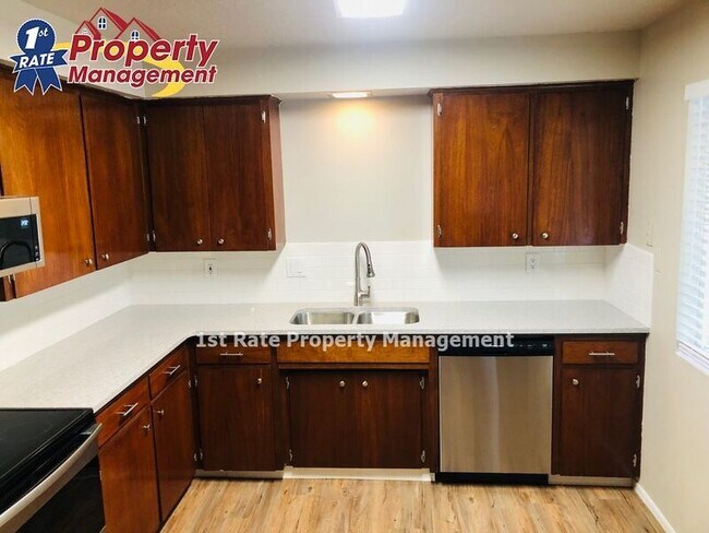 Foto del edificio - 1300 W Bella St