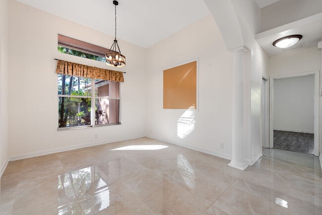 Building Photo - 13577 52nd Ct N