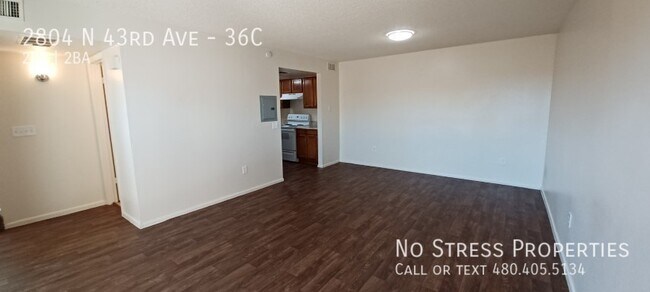 Building Photo - 2 Bedroom Condo at 43rd Ave and Thomas!