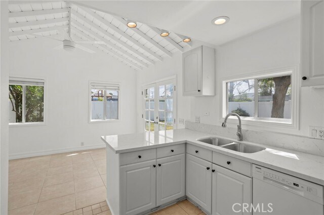 Foto del edificio - 286 E 19th St