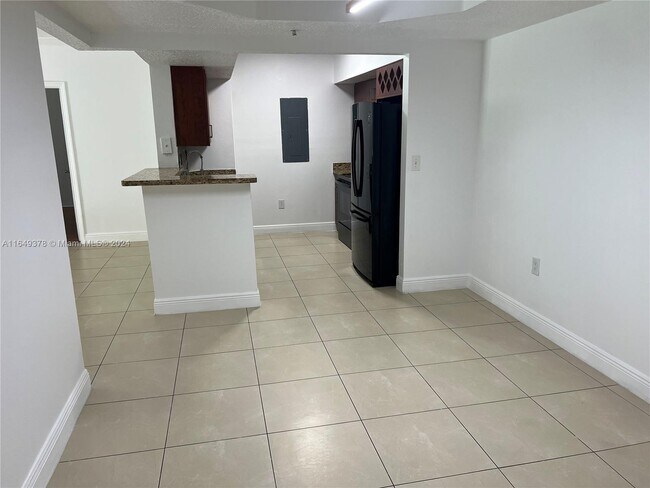 Foto del edificio - 215 SW 117th Terrace