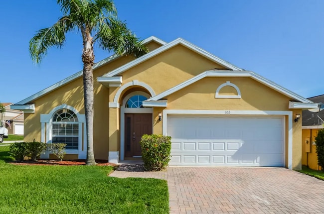 Building Photo - 120 Vine Dr