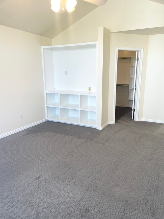 Master Bedroom - 562 Pheasant Way