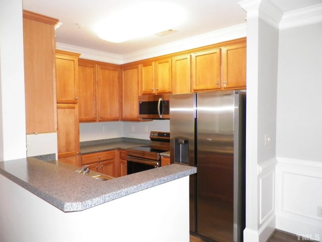 Building Photo - 913 Portstewart Dr