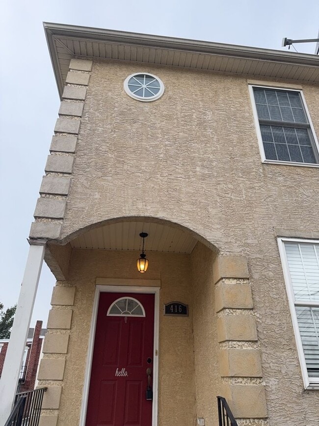 Building Photo - 416 N Lincoln St