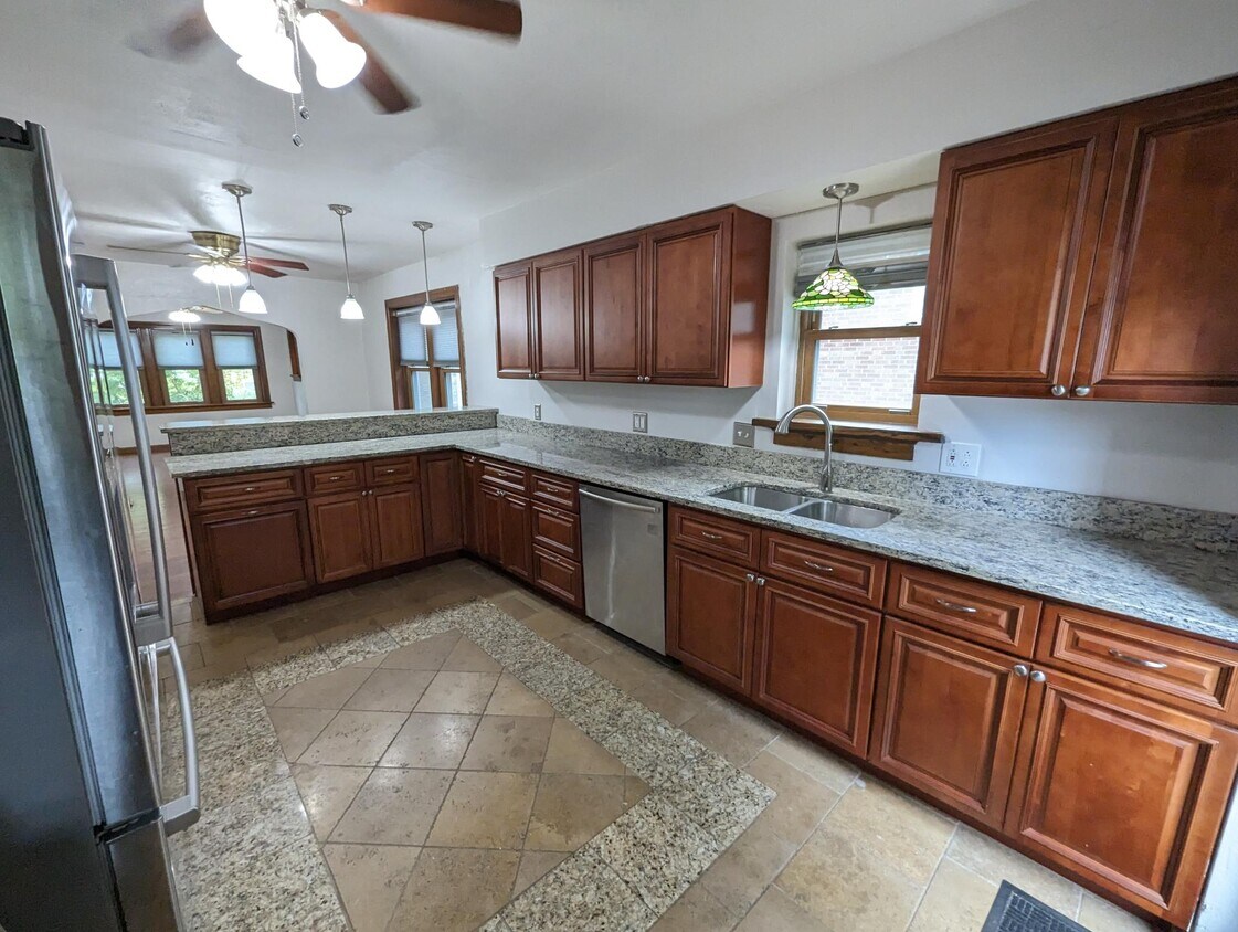 Foto principal - 1533 Louisville Ave