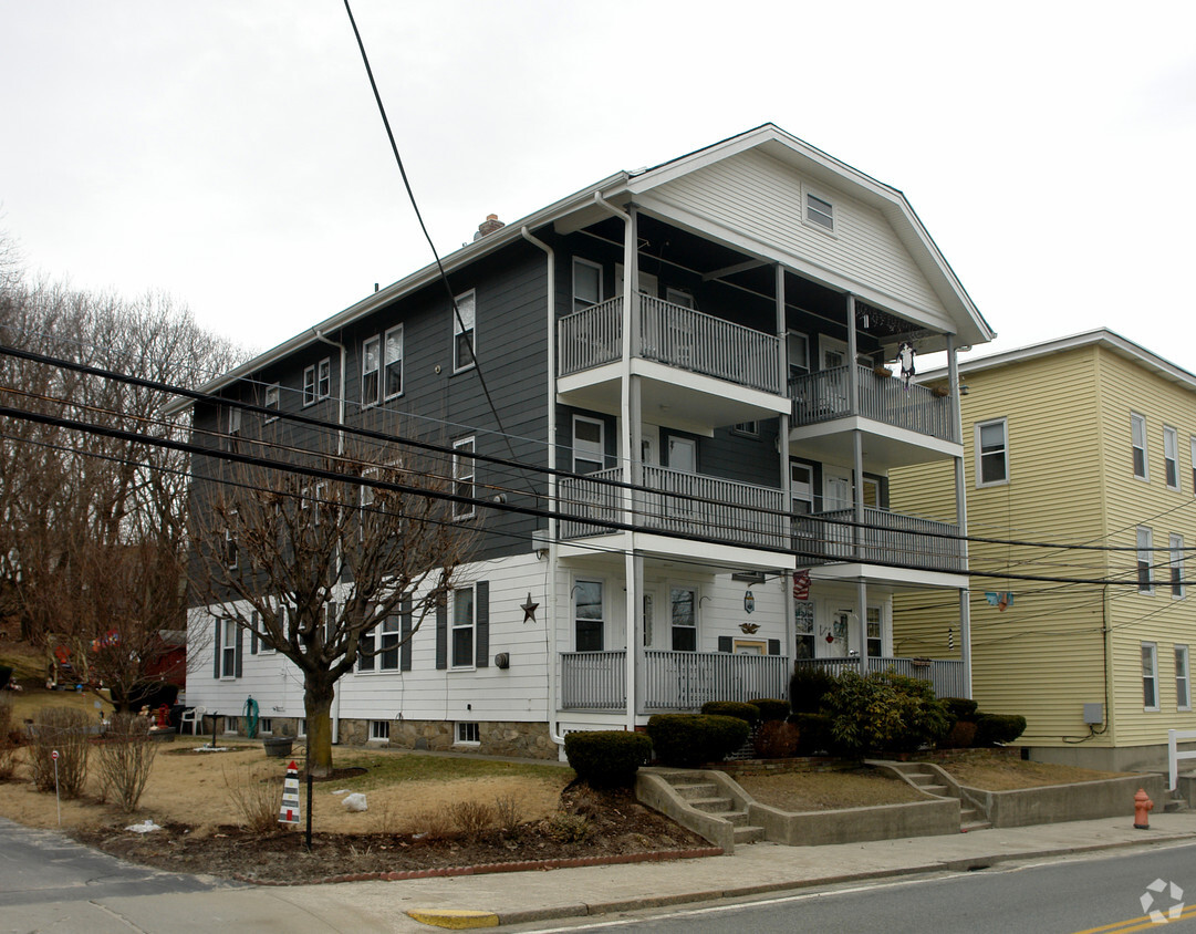 Building Photo - 293 Manville Rd