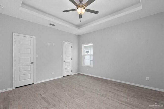 Foto del edificio - 2104 Redbud Ln