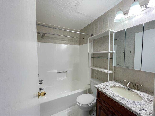 Foto del edificio - 365 Hart St