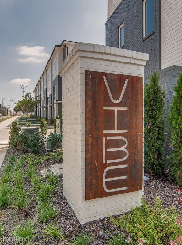 Building Photo - 3 br, 3 bath Townhome - 800 Vibe Pl