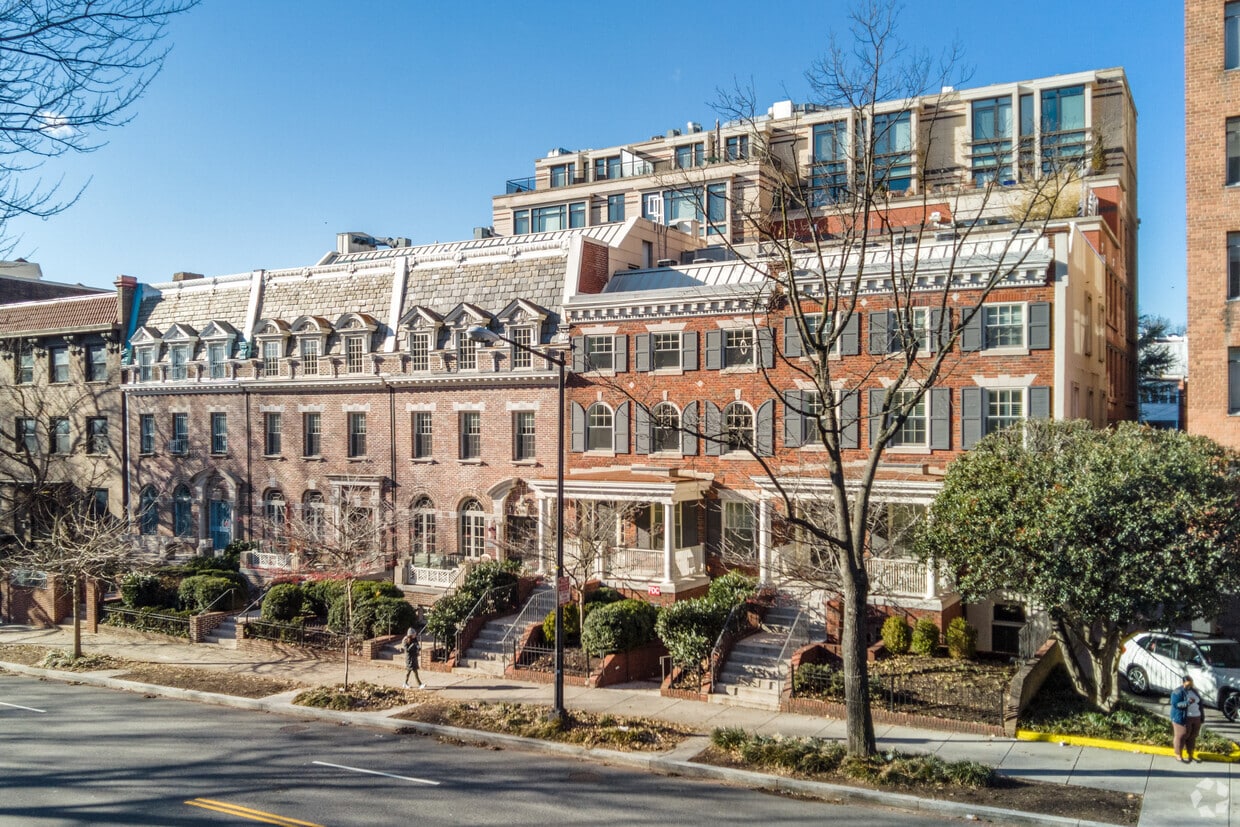 Primary Photo - 2818 Connecticut Ave NW