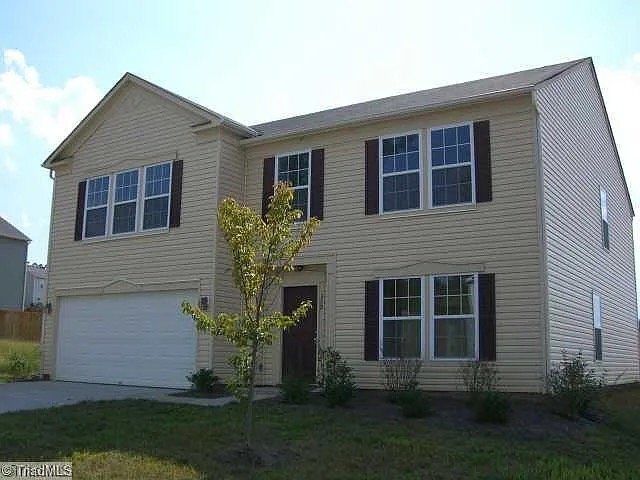 Foto del edificio - 359 Kendall Dr