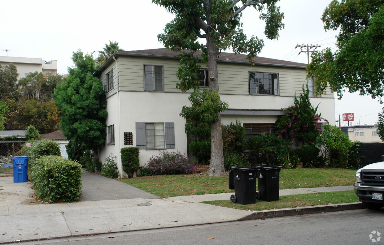 Building Photo - 1660-1664 Greenfield Ave