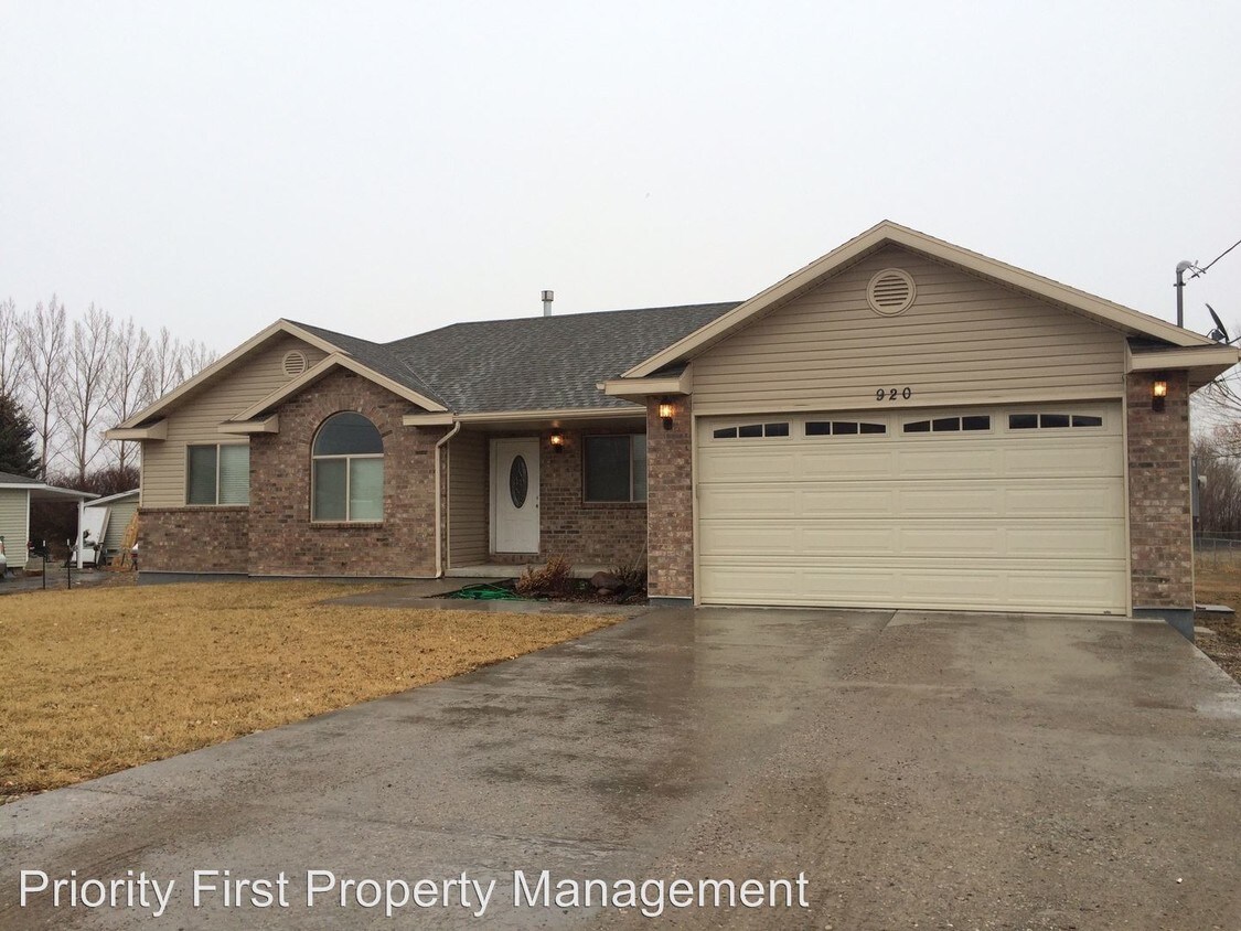 Foto principal - 3 br, 2.5 bath House - 920 N 3000 W