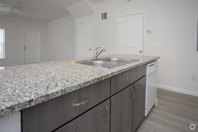 1BD, 1BA - 822 SF - Mirage Bay Apartments