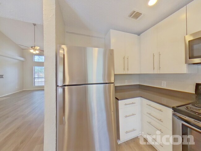 Foto del edificio - 837 Globe Ave