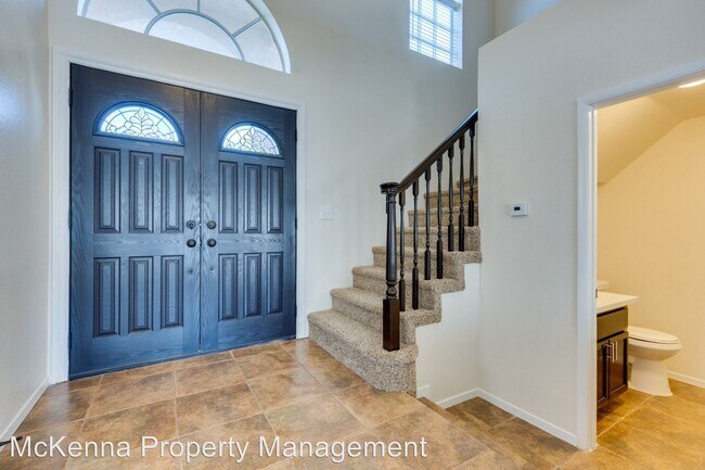 Foto del edificio - 5 br, 2.5 bath House - 264 Finestra Dr