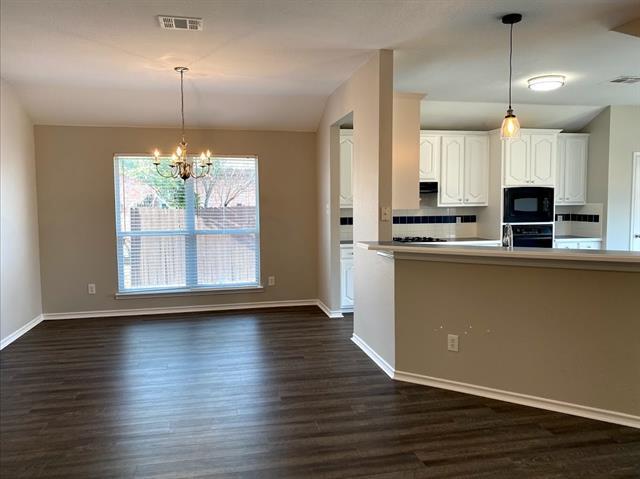 Building Photo - 15674 Wrangler Dr