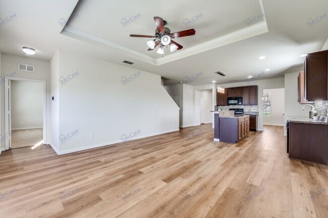 Building Photo - 1516 Abby Creek Dr