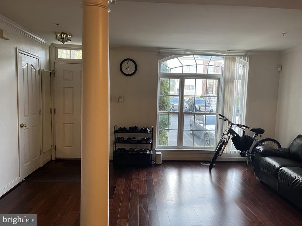 1210 Corolla Ct, Catonsville, MD 21228 Townhome Rentals in