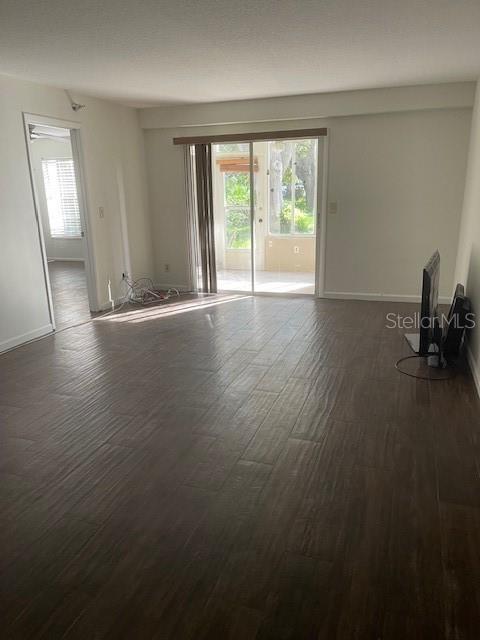 Foto del edificio - 6304 Pointe W Blvd W