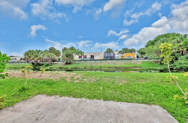 Building Photo - 10667 NW 45th St