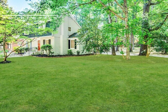 Foto del edificio - 4600 Dawnwood Dr