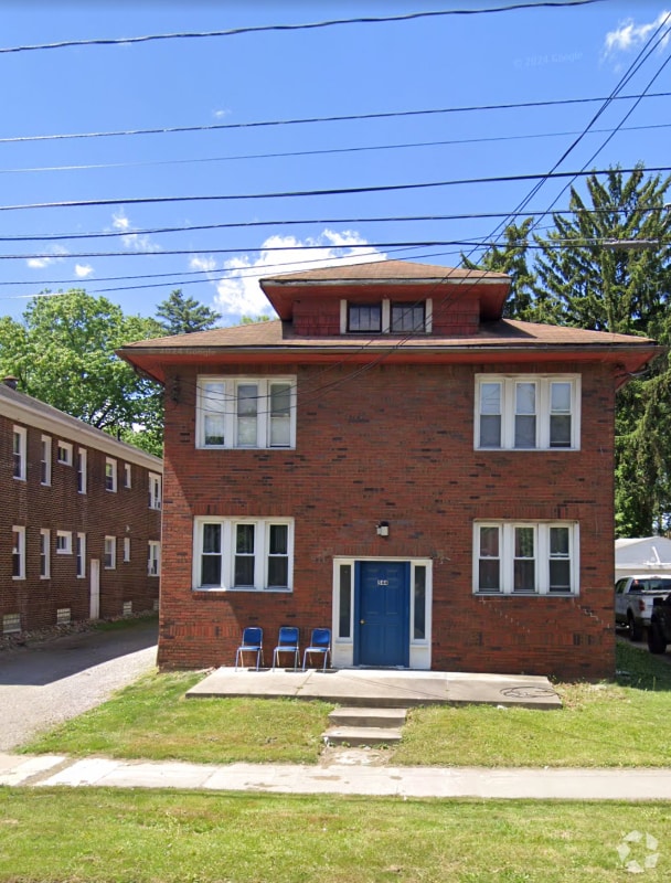 Building Photo - 544 Brown St