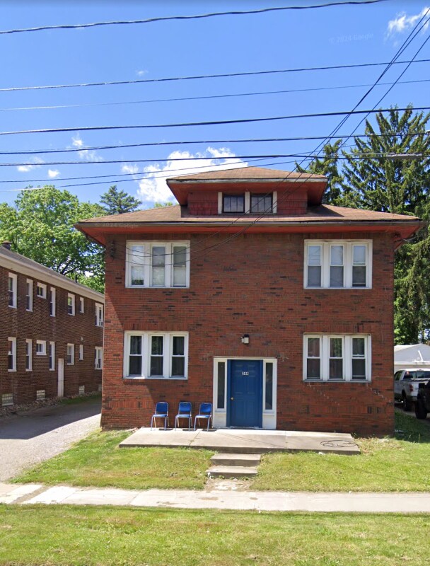 Foto principal - 544 Brown St